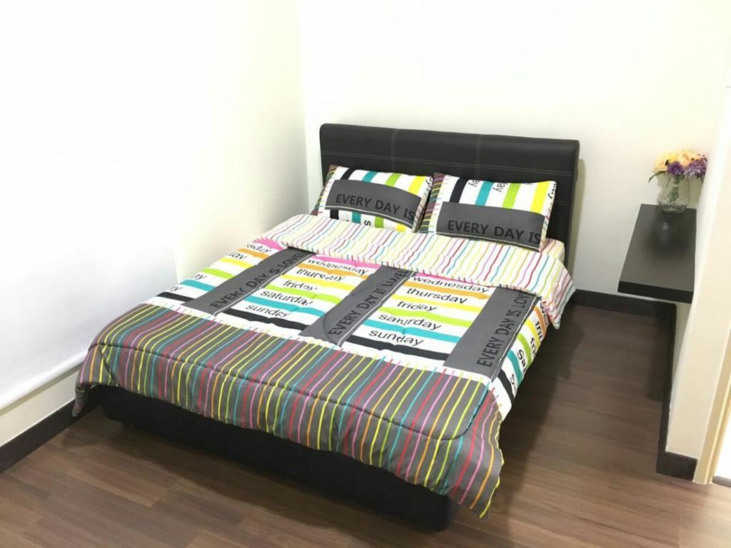 Sandakan Spacious And Comfortable Pool View Condo Exteriör bild